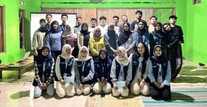 Mahasiswa GIAT 12 UNNES Ajak Remaja Desa Kalikurmo Diskusi Santai Tentang Bahaya Pernikahan Dini dan Judi Online